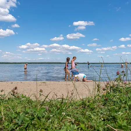 Bungis Ferien Direkt Am Grimnitzsee, Karree 03